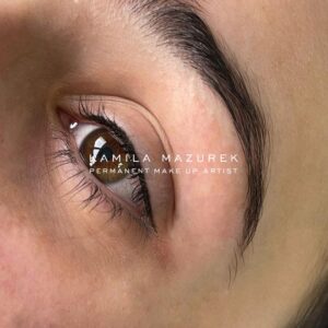 makijaz permanentny softliner kreska na powiece