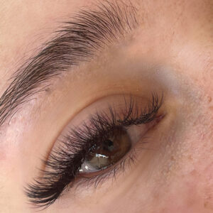 Przedłużanie i (lub) zagęszczanie rzęs, przeduzanie i zageszczanie rzes cena