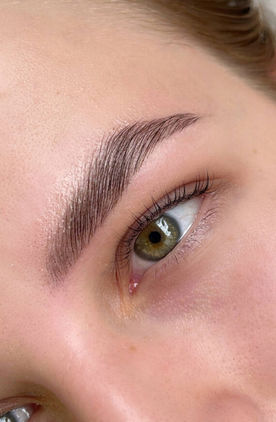 laminacja brwi i rzes na czym polega, Laminowanie rzęs i brwi - co warto wiedzieć?