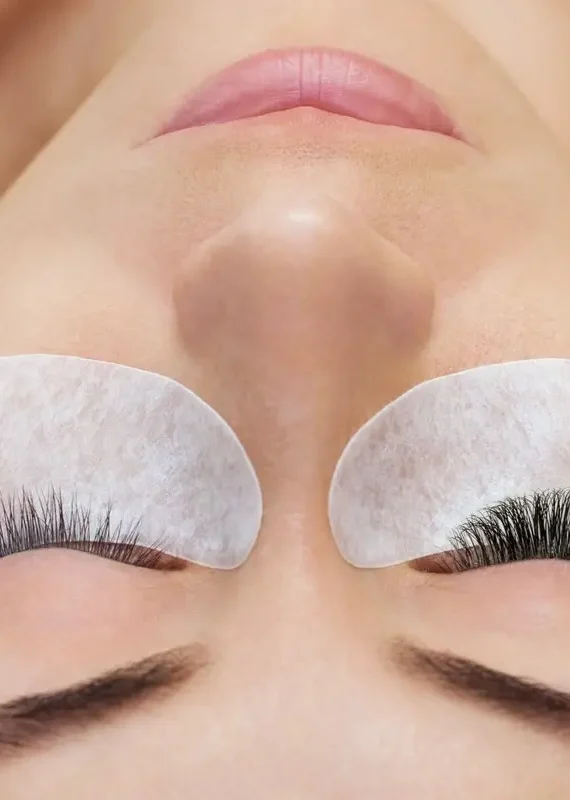 przedłużanie rzęs